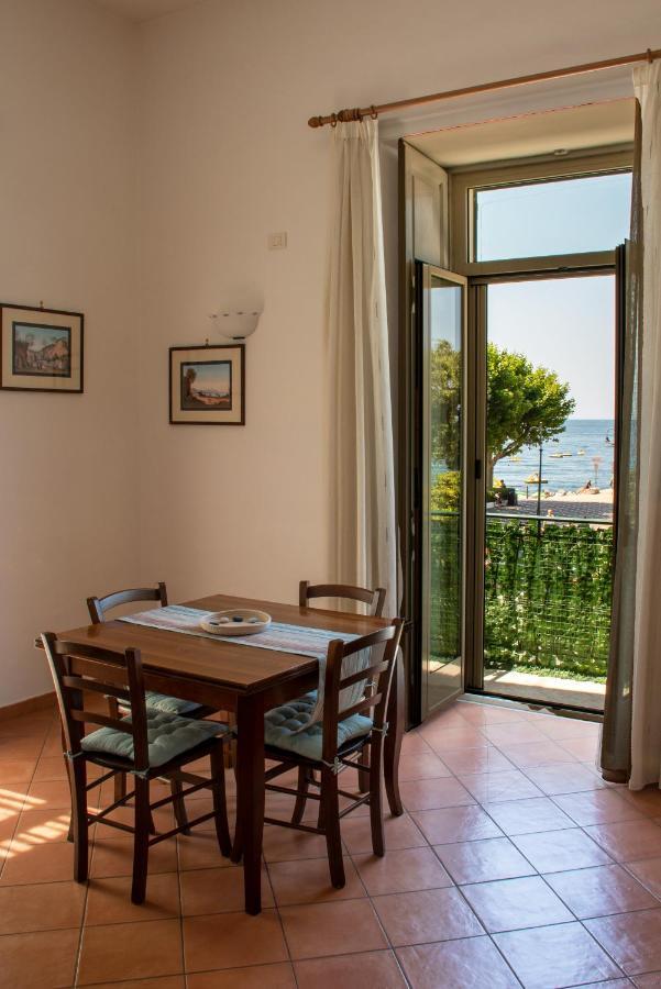 Villa Uno Sguardo Sul Mare Maiori Exterior foto