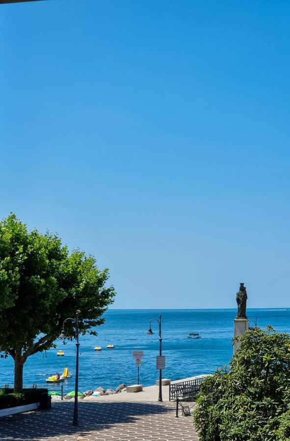 Villa Uno Sguardo Sul Mare Maiori Exterior foto